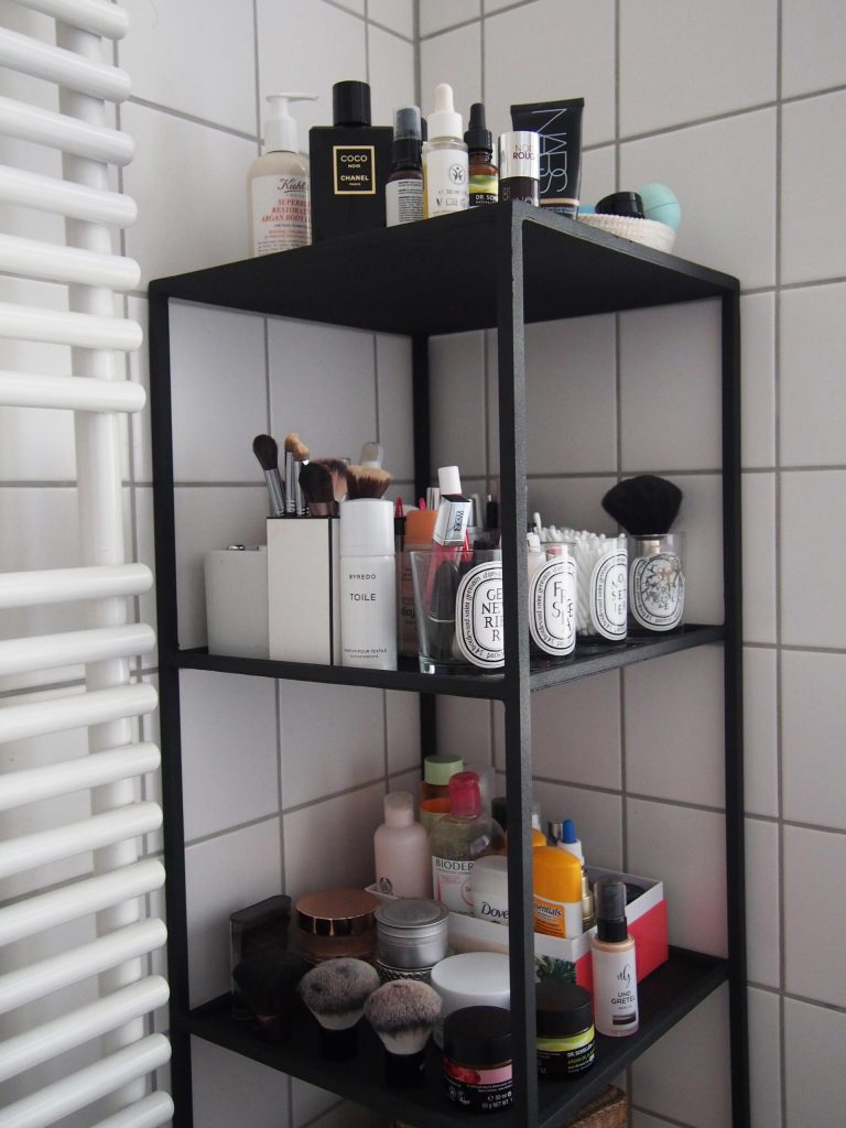 alexa-peng-beauty-regal-1